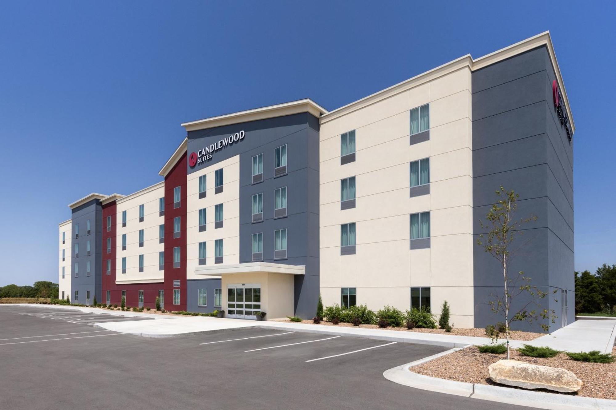 Candlewood By Ihg 2*